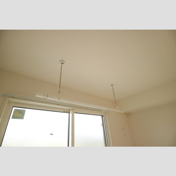 その他 (室内物干し)