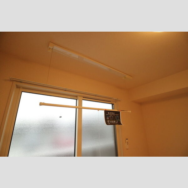 その他 (室内物干し)