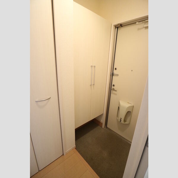 玄関 (玄関)