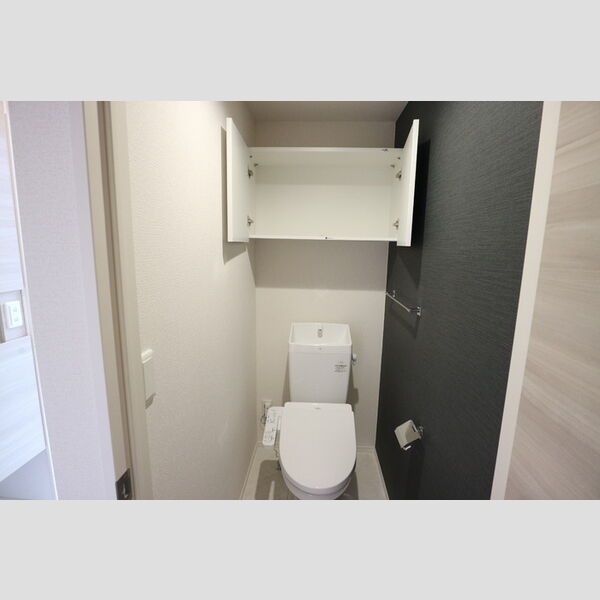 トイレ (温水洗浄暖房便座)