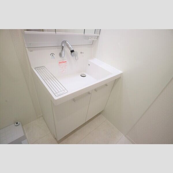 洗面所 (洗髪洗面化粧台)