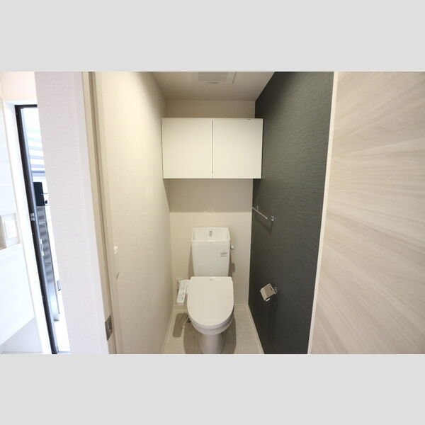 トイレ (温水洗浄暖房便座)