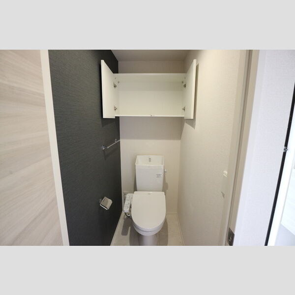 トイレ (温水洗浄暖房便座)