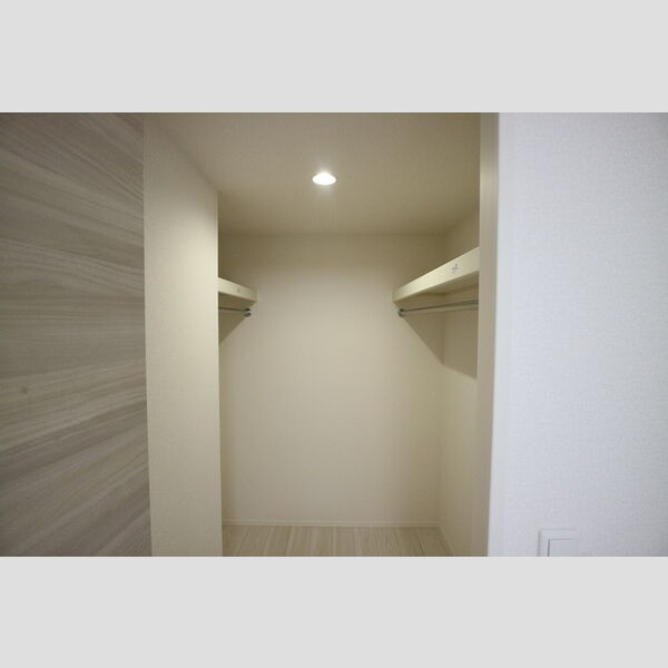 収納 (ウォークインクローゼット)