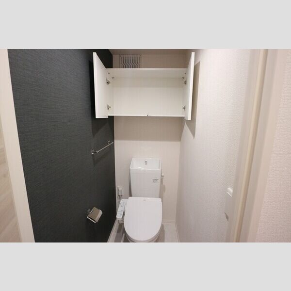 トイレ (温水洗浄暖房便座)