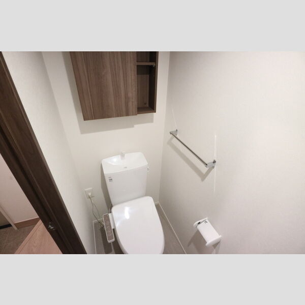 トイレ (温水洗浄暖房便座)