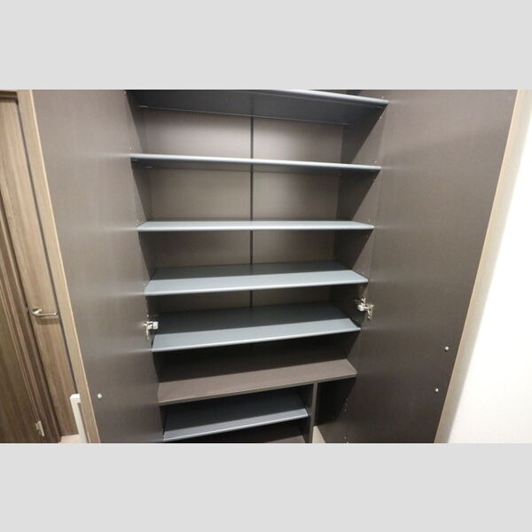 収納 (シューズボックス)