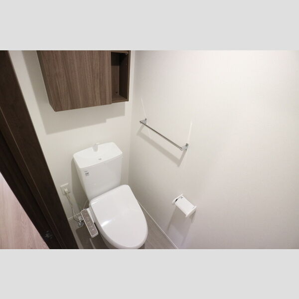 トイレ (温水洗浄暖房便座)