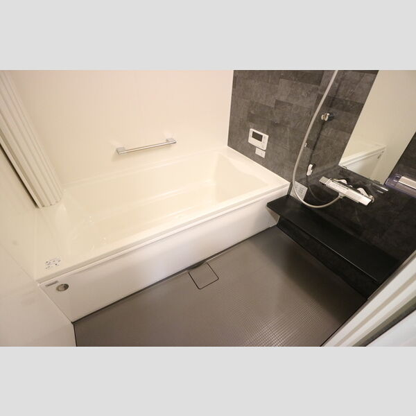 バス (浴室)