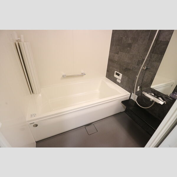 バス (浴室)