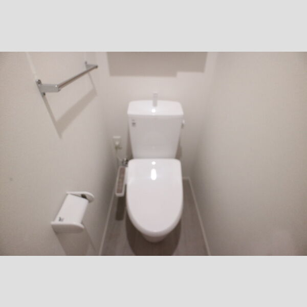 トイレ (温水洗浄暖房便座)