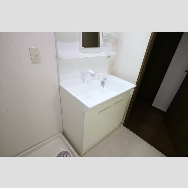 洗面所 (洗髪洗面化粧台)