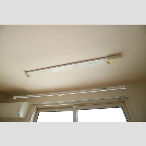 その他 (室内物干し)