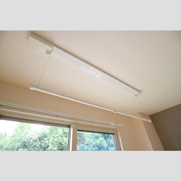 その他 (室内物干し)