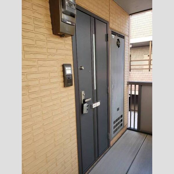 エントランス (エントランス)
