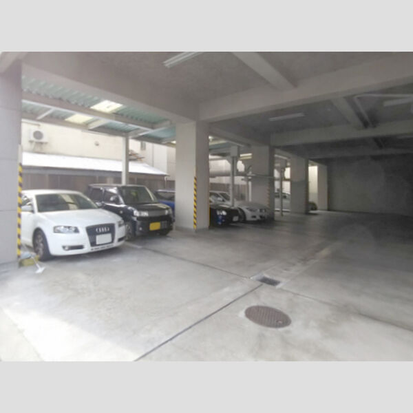 駐車場 (駐車場)