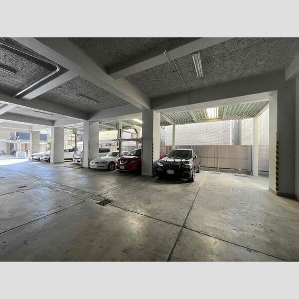 駐車場 (駐輪場)