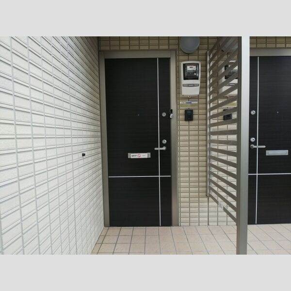 エントランス (エントランス)