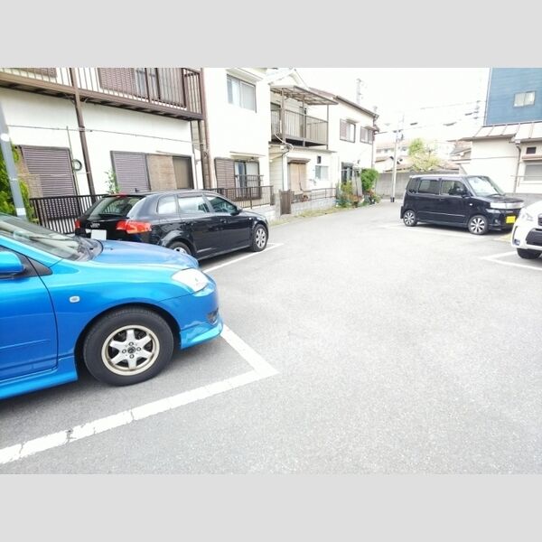 駐車場 (駐車場)