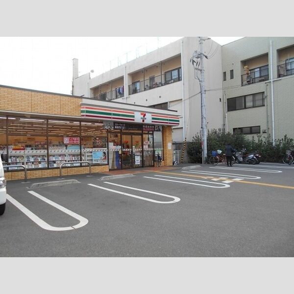 現地周辺 (セブンイレブン伊丹3丁目店(126m))