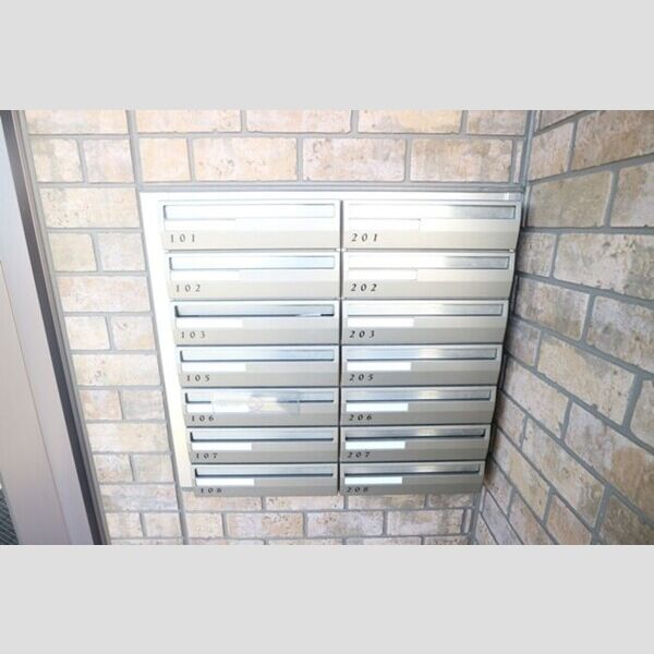 現地周辺 (郵便ポスト)