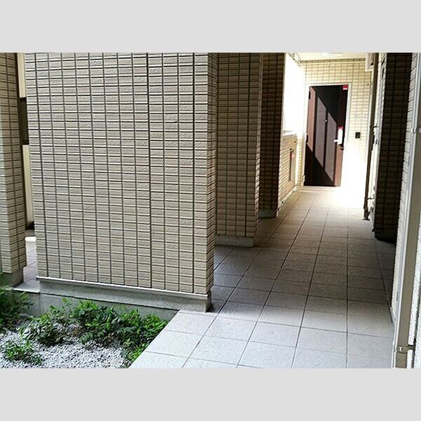 現地周辺 (ロビー)
