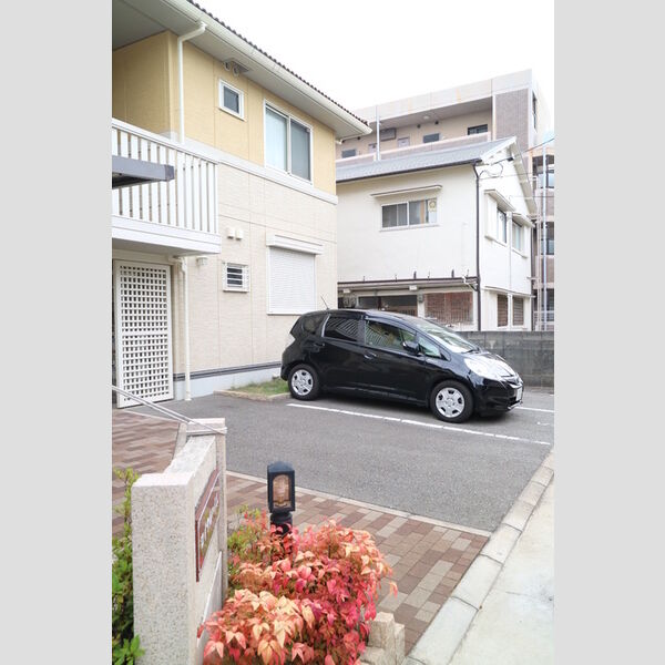 駐車場 (駐車場)