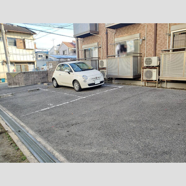 駐車場 (駐車場)