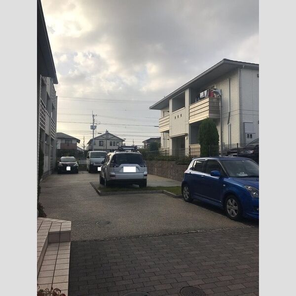 駐車場 (駐車場)