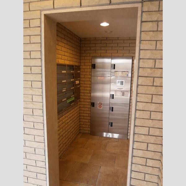 現地周辺 (宅配BOX)