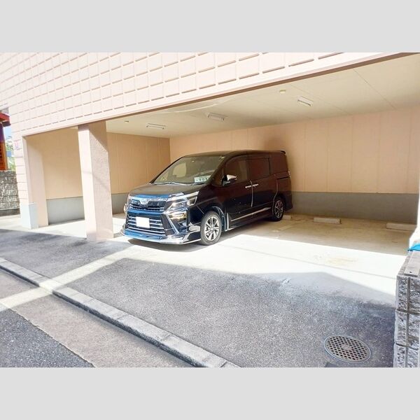 駐車場 (駐車場)