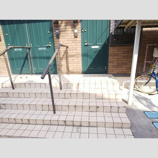 現地周辺 (エントランス)