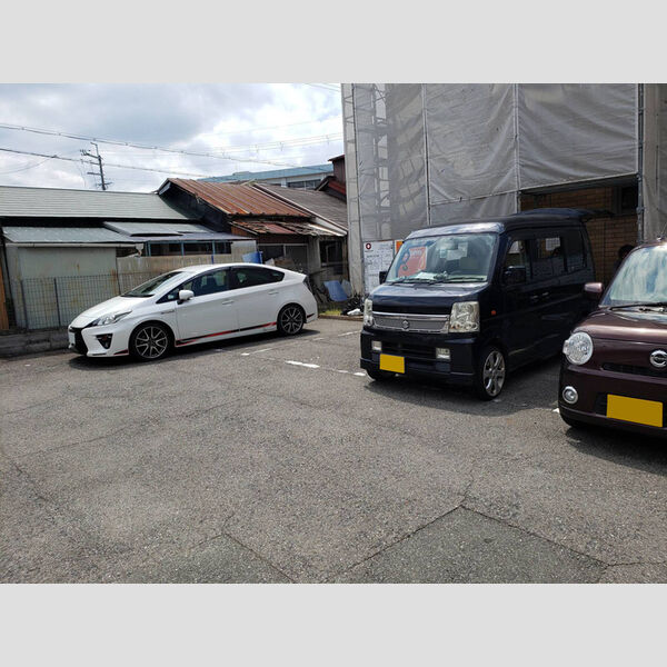 駐車場 (駐車場)