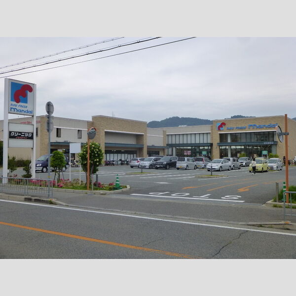 現地周辺 (万代 南花屋敷店(800m))