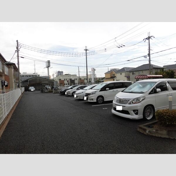 駐車場 (駐車場)