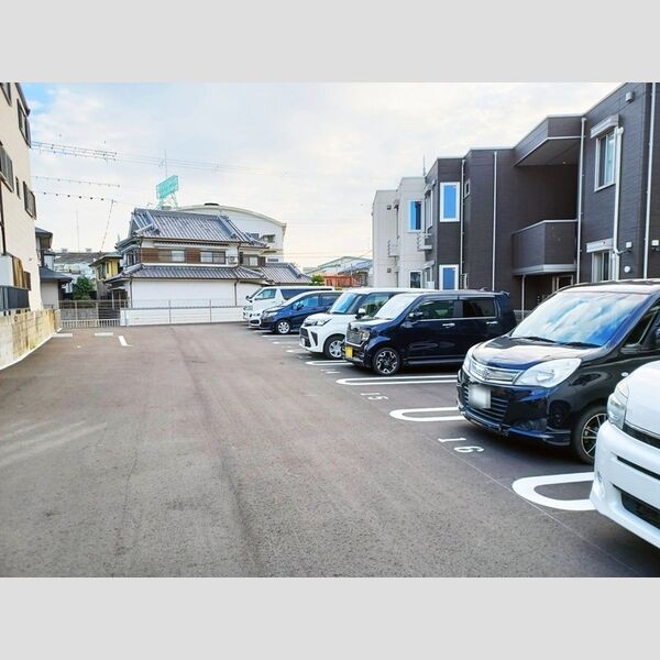 駐車場 (駐車場)