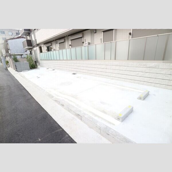 駐車場 (駐車場)