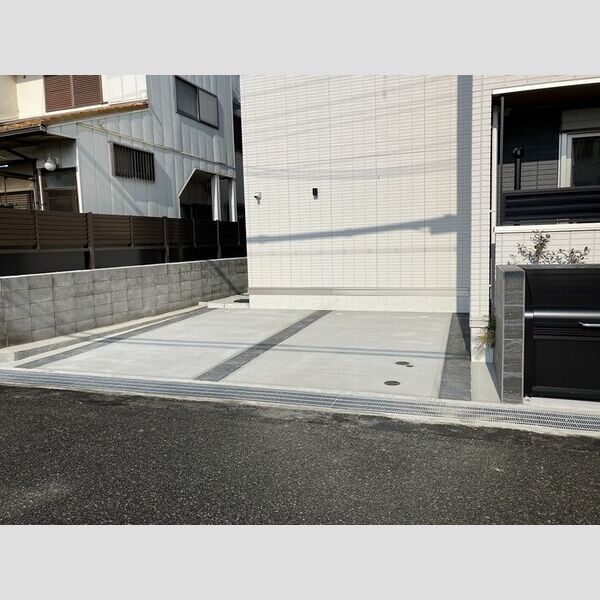 駐車場 (駐車場)