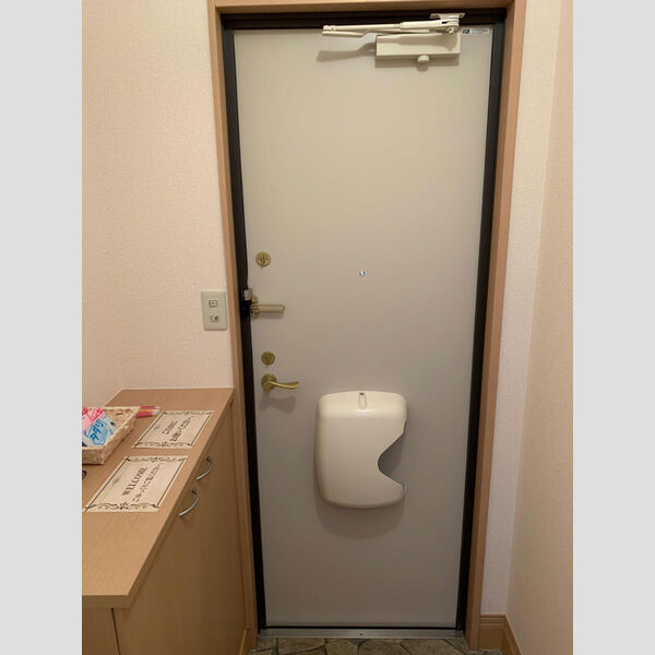 玄関 (玄関)