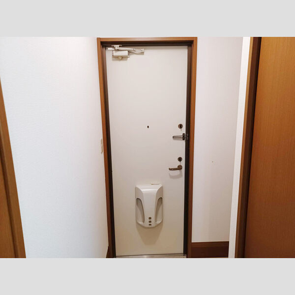 玄関 (玄関)