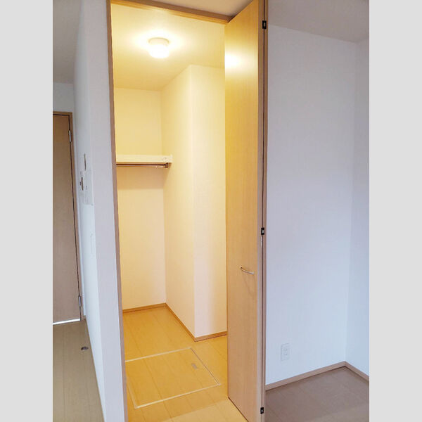 収納 (ウォークインクローゼット)