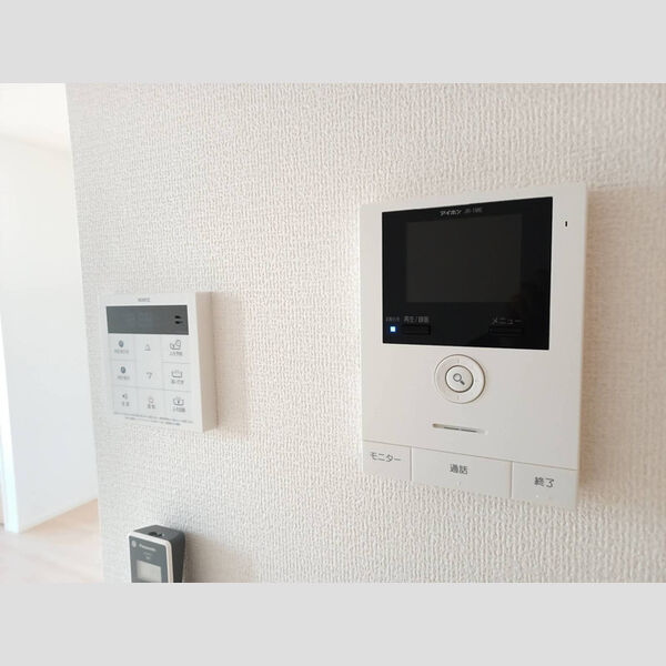 その他設備 (玄関)