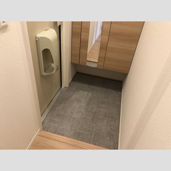 玄関 (玄関)
