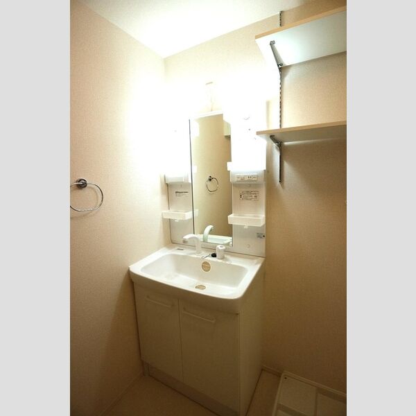 洗面所 (洗髪洗面化粧台)