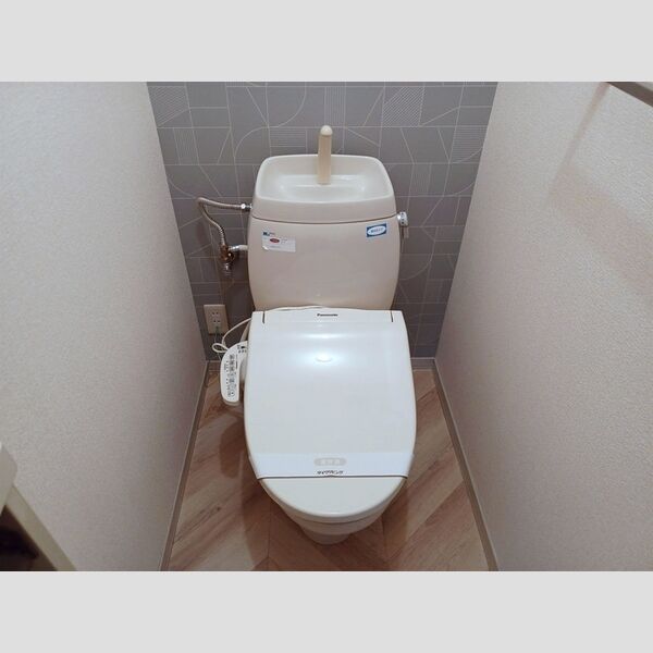 トイレ (温水洗浄便座)