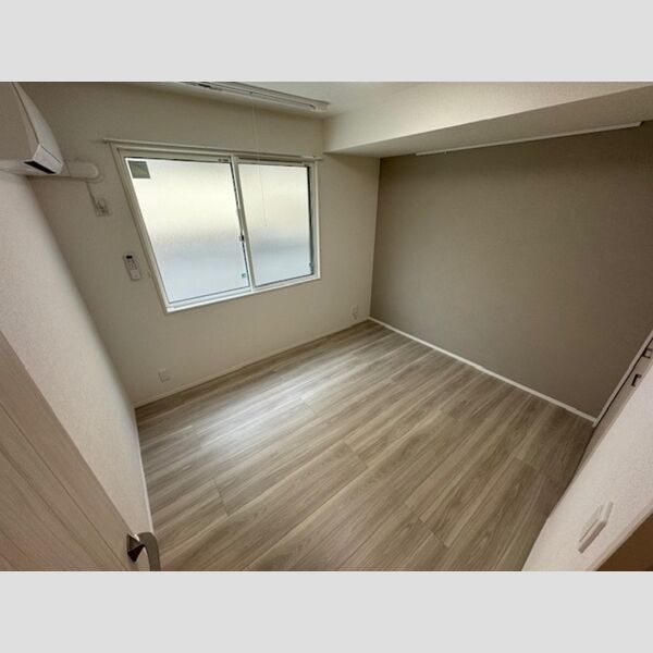 その他 (洋室5.4帖)