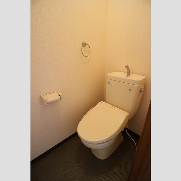 トイレ (温水洗浄便座)