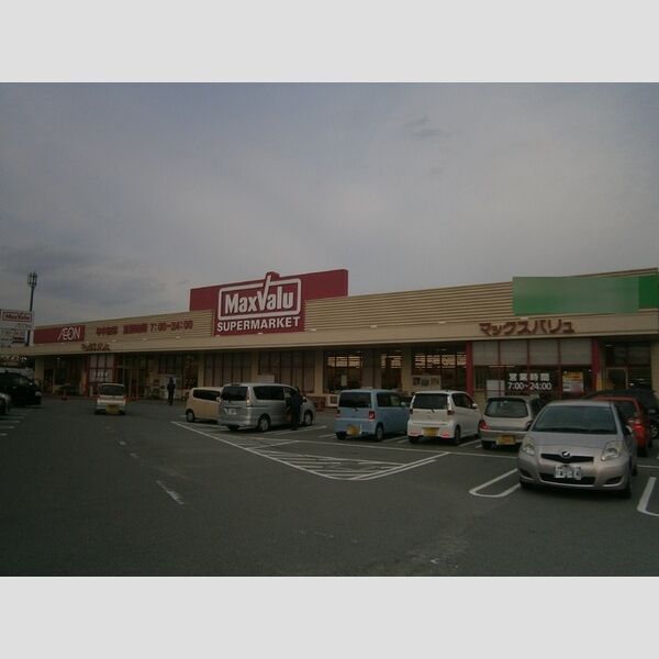 現地周辺 (マックスバリュ揖保川店(988m))