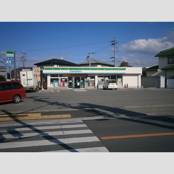 現地周辺 (ファミリーマート龍野富永店(421m))