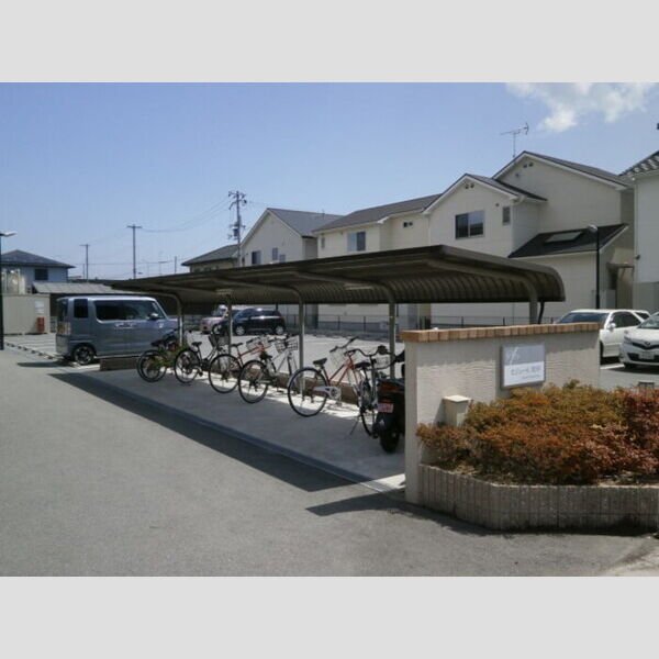 現地周辺 (駐輪場)